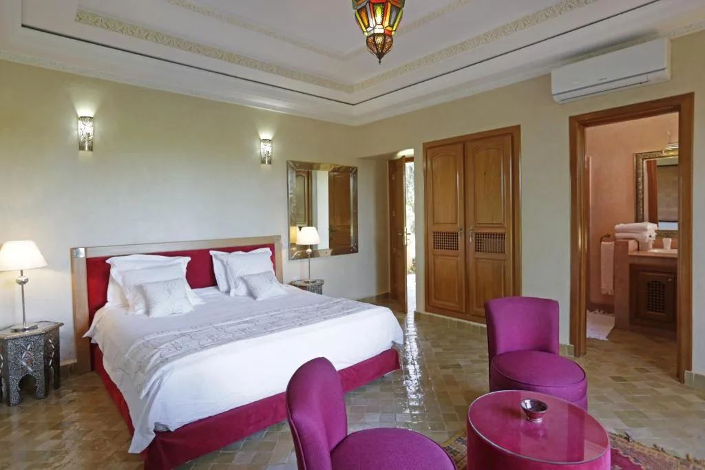 Chambre principale de la Villa Grace, ambiance marocaine raffinée